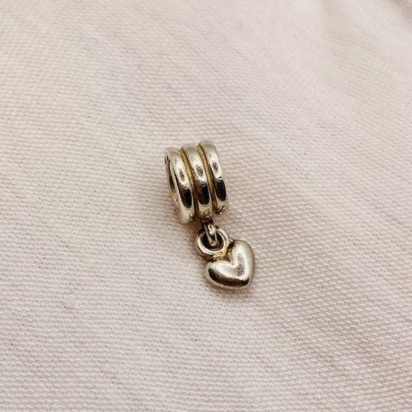 EUC Pandora 790276 Sterling Silver Heart Dangle Bead- RETIRED - Picture 3 of 9